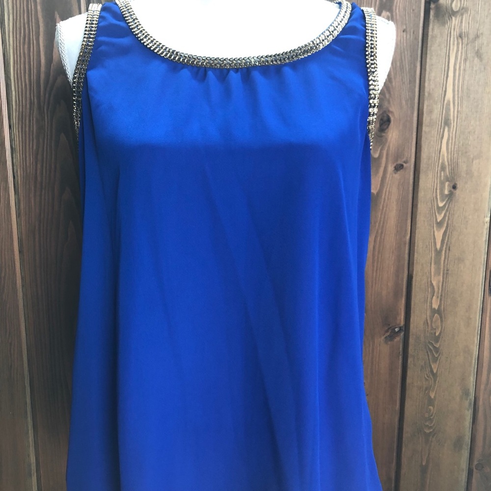Blue flowy top